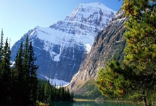 欧洲杯荷兰对阵希腊，谁能更胜一筹？